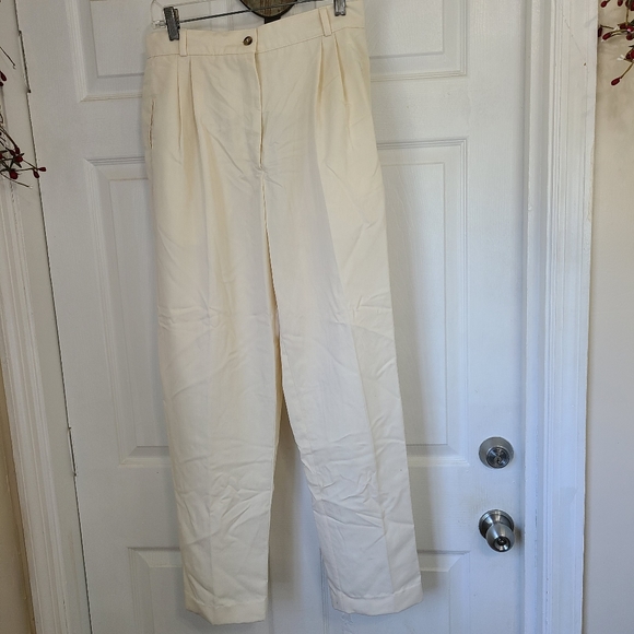 TEHAMA by Nancy Haley Woman's White Trousers, Size: 10 Color: White - Picture 5 of 13